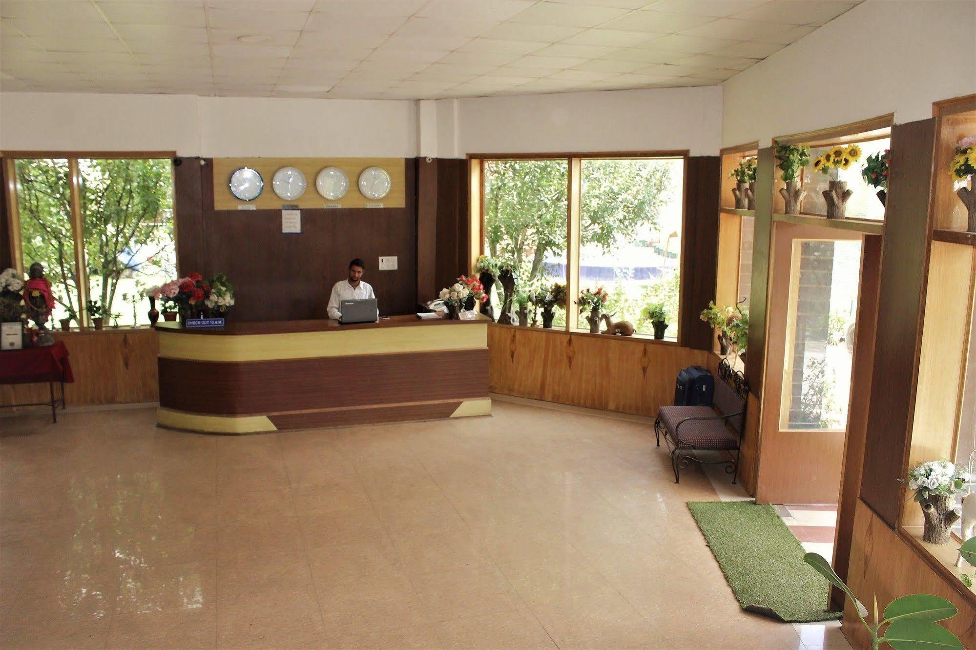Hilltone Resorts & Spa Manāli Zewnętrze zdjęcie